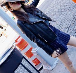 梦见网红给我衣服,网红赠衣，揭秘网红梦境背后的神秘力量