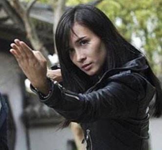 死亡塔演员,众星云集的惊悚悬疑大剧